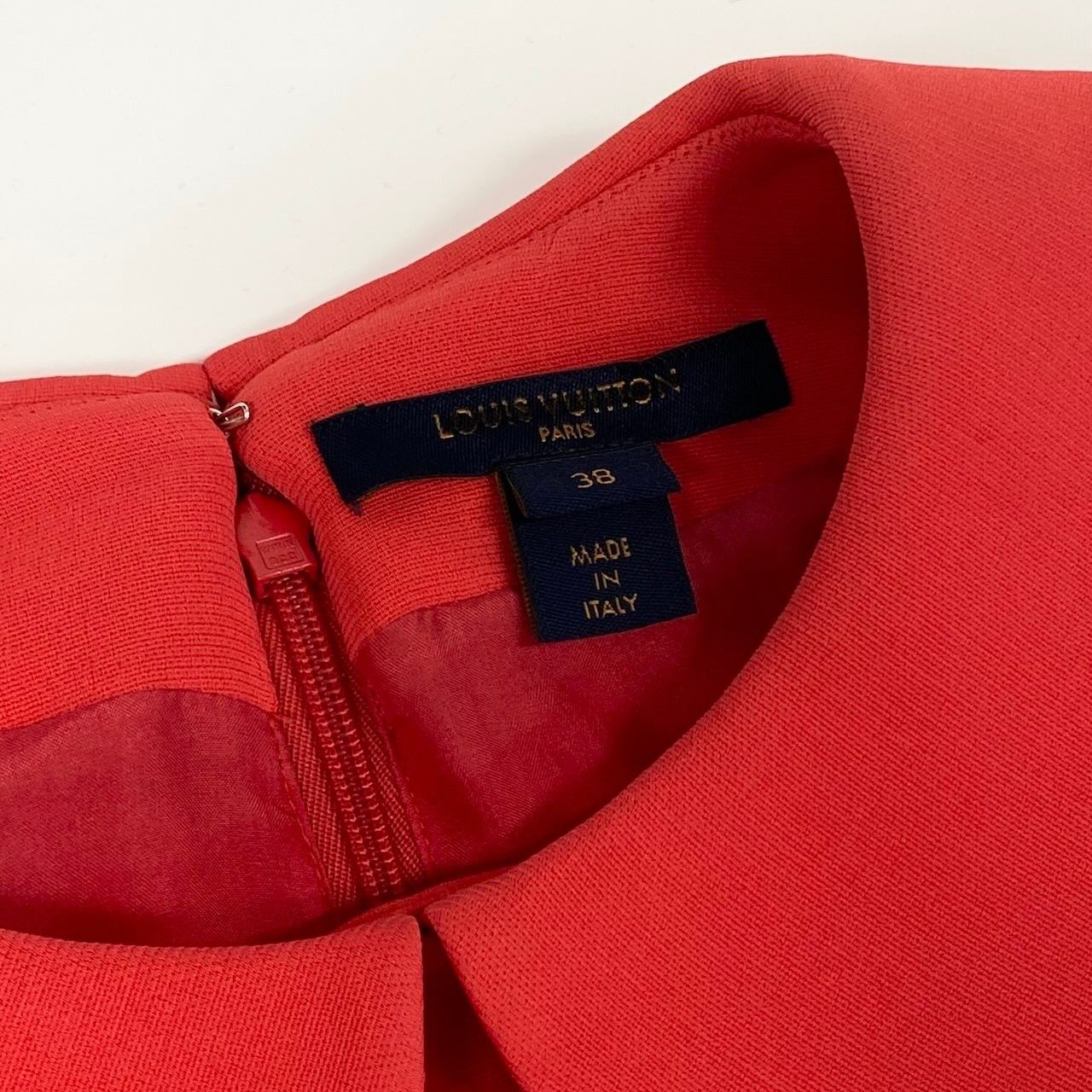 Louis Vuitton Belted Dress LV Logo Button Short Sleeve Hzl 38 Red — view 9