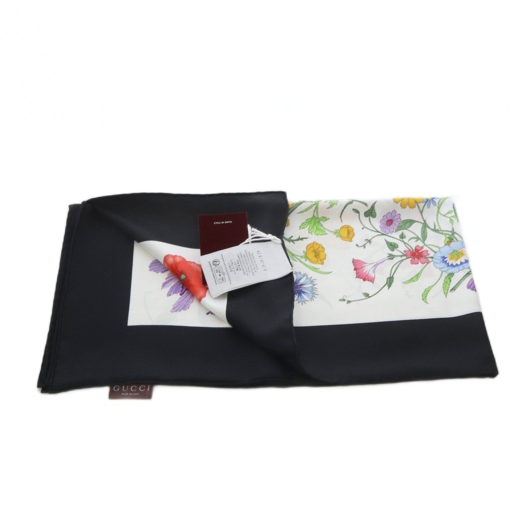 Gucci Flora Print Silk Twill Scarf White Black — view 9