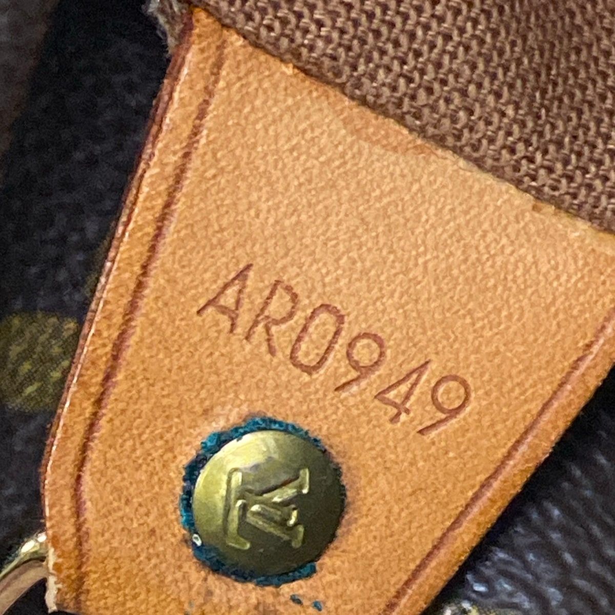 Louis Vuitton Tote Monogram Cover Alto — view 9