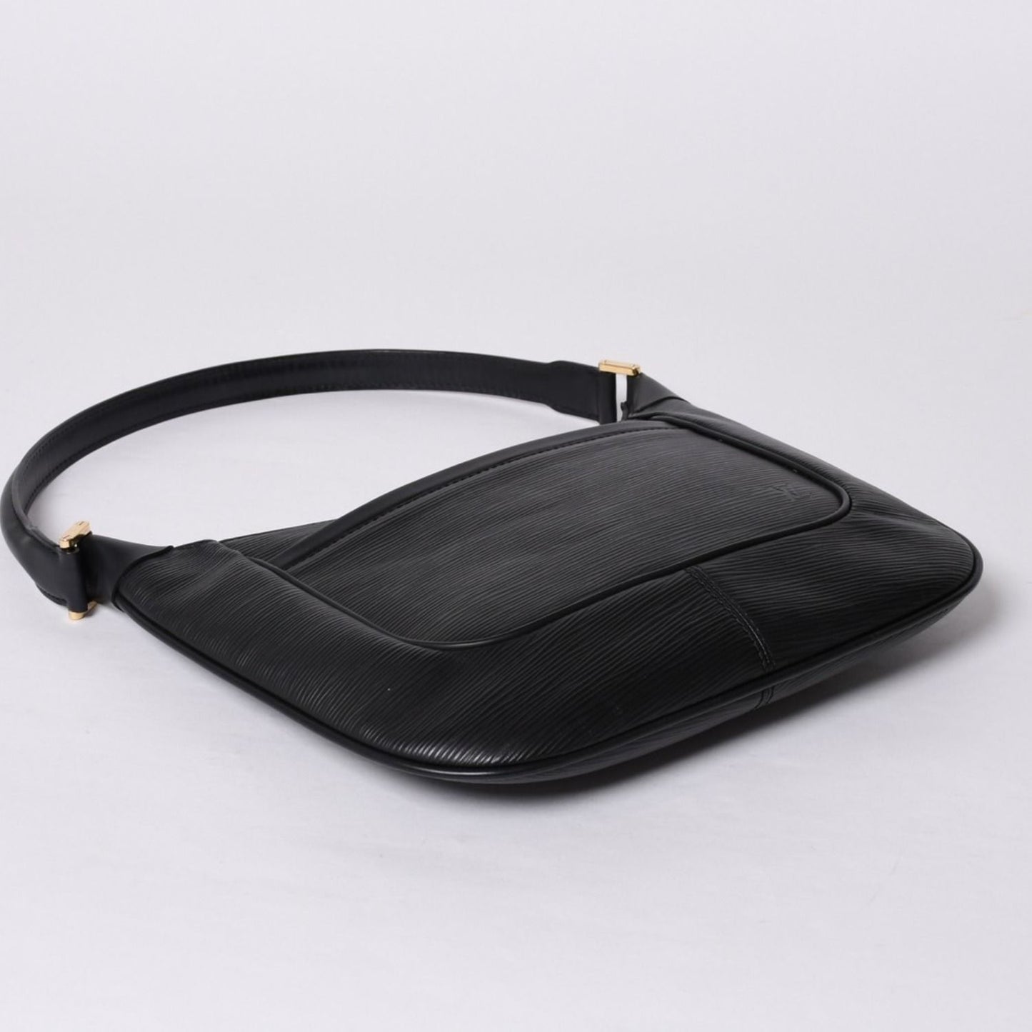 Louis Vuitton Matsy Bag Handbag Epi Black — view 8