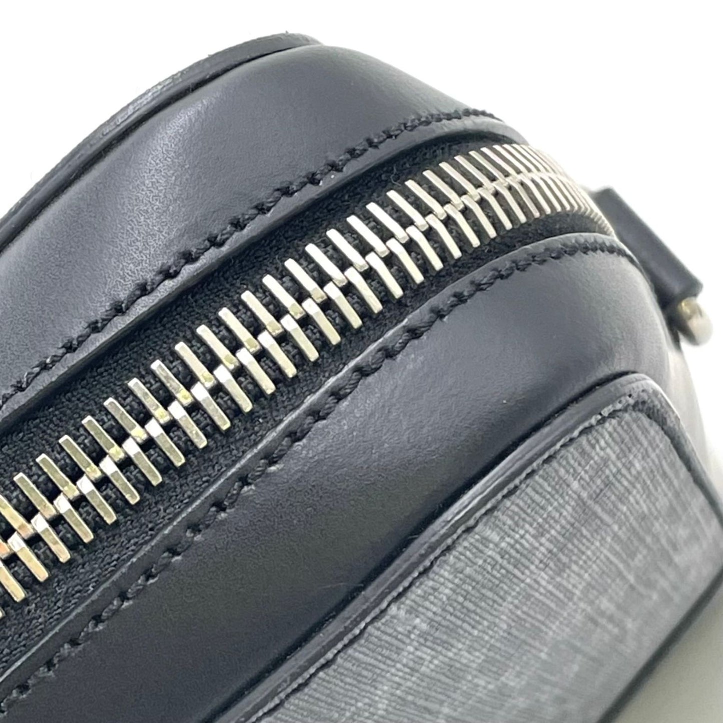 Gucci GG Supreme Shoulder Strap Leather Gray Black Business Bag Silver — view 9