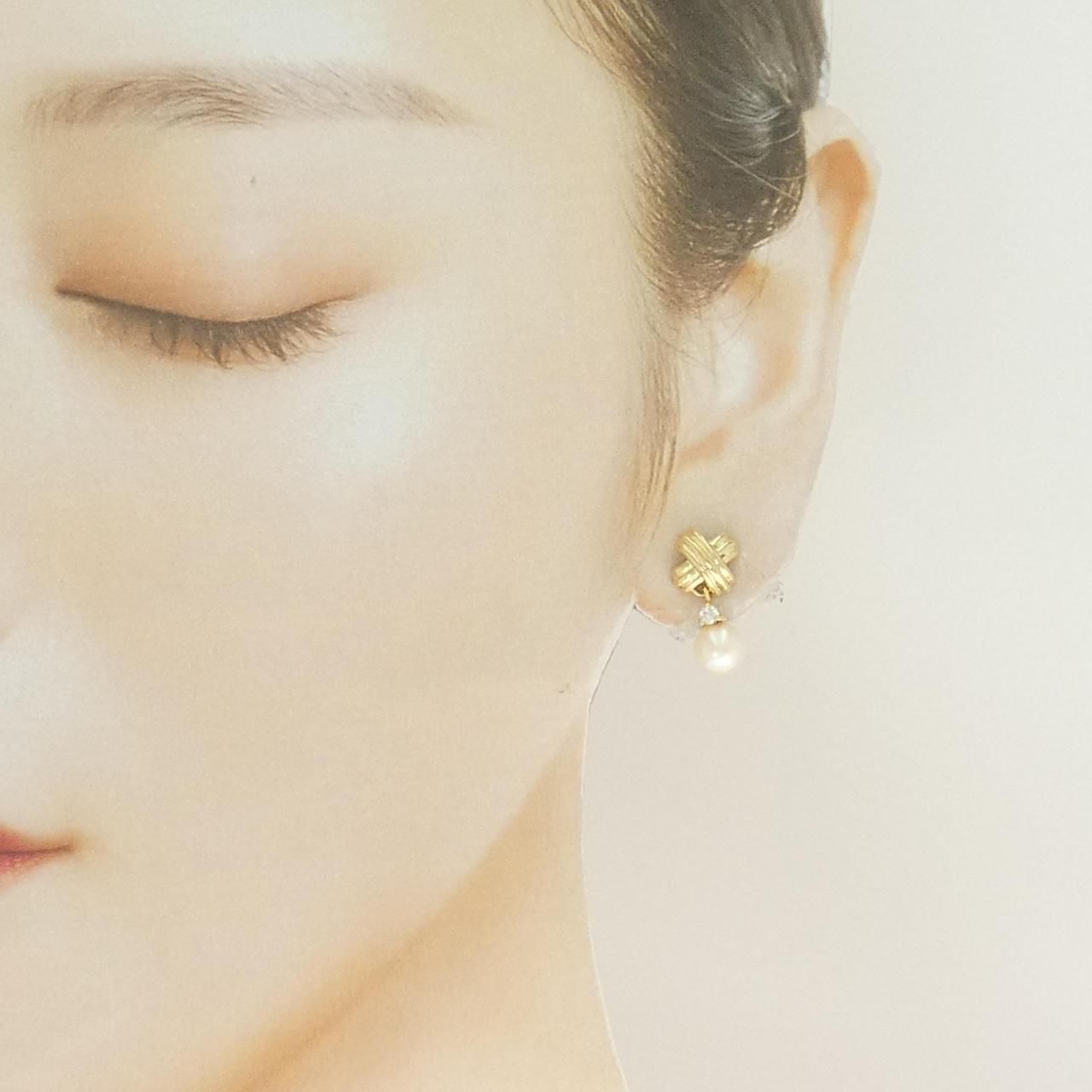 Tiffany & Co Signature Pearl Drop Earrings 6.5 mm — view 4