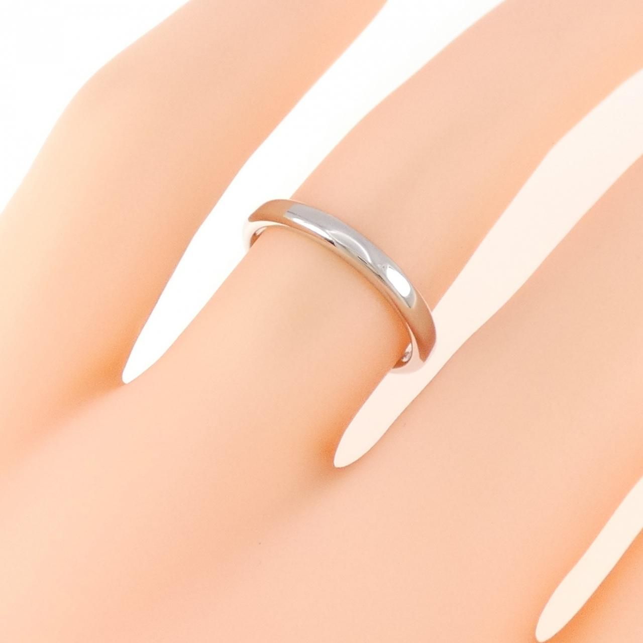 Van Cleef & Arpels Toujour Ring — view 4