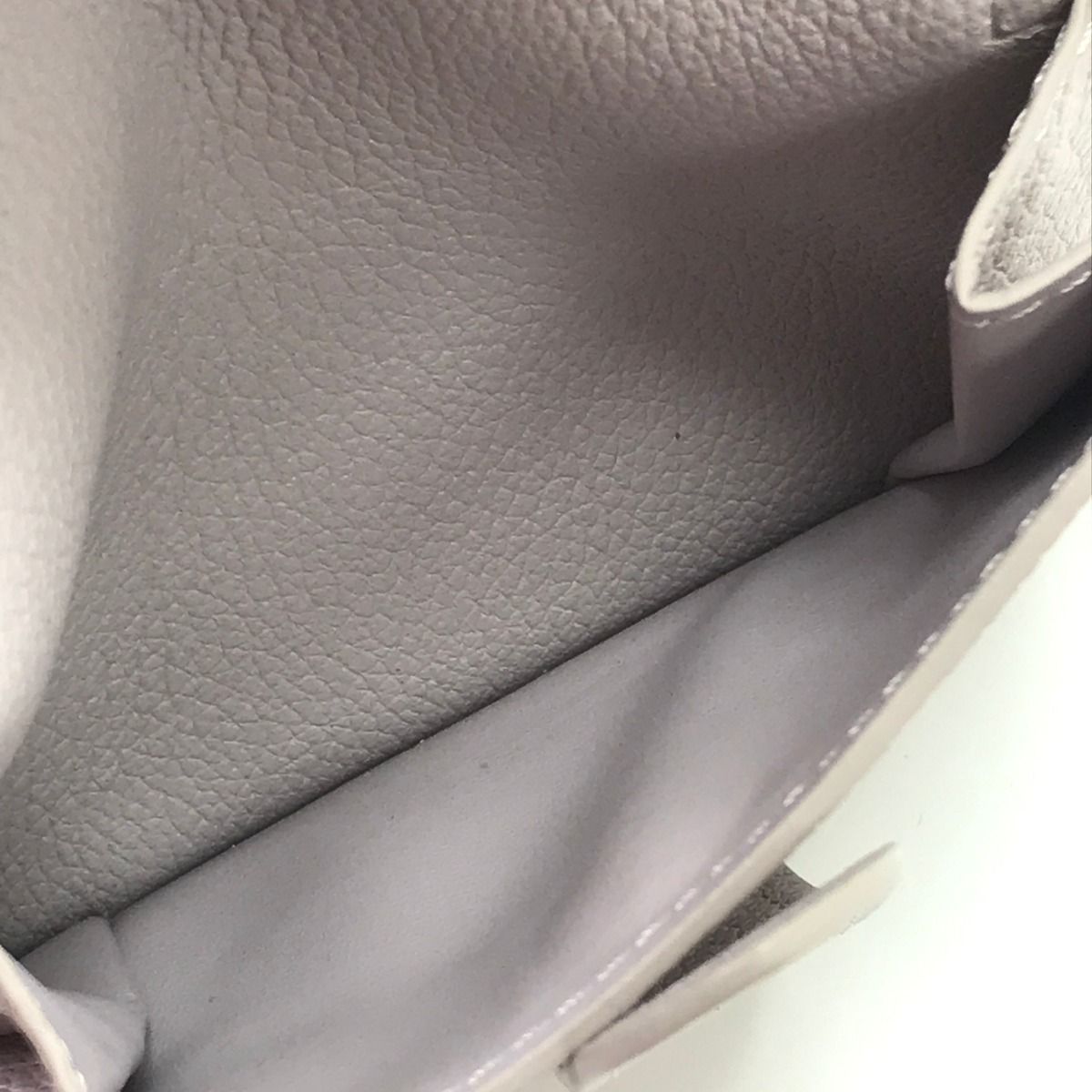 Louis Vuitton Bifold Wallet Portefeuille Lowkey Compact Light Gray — view 9