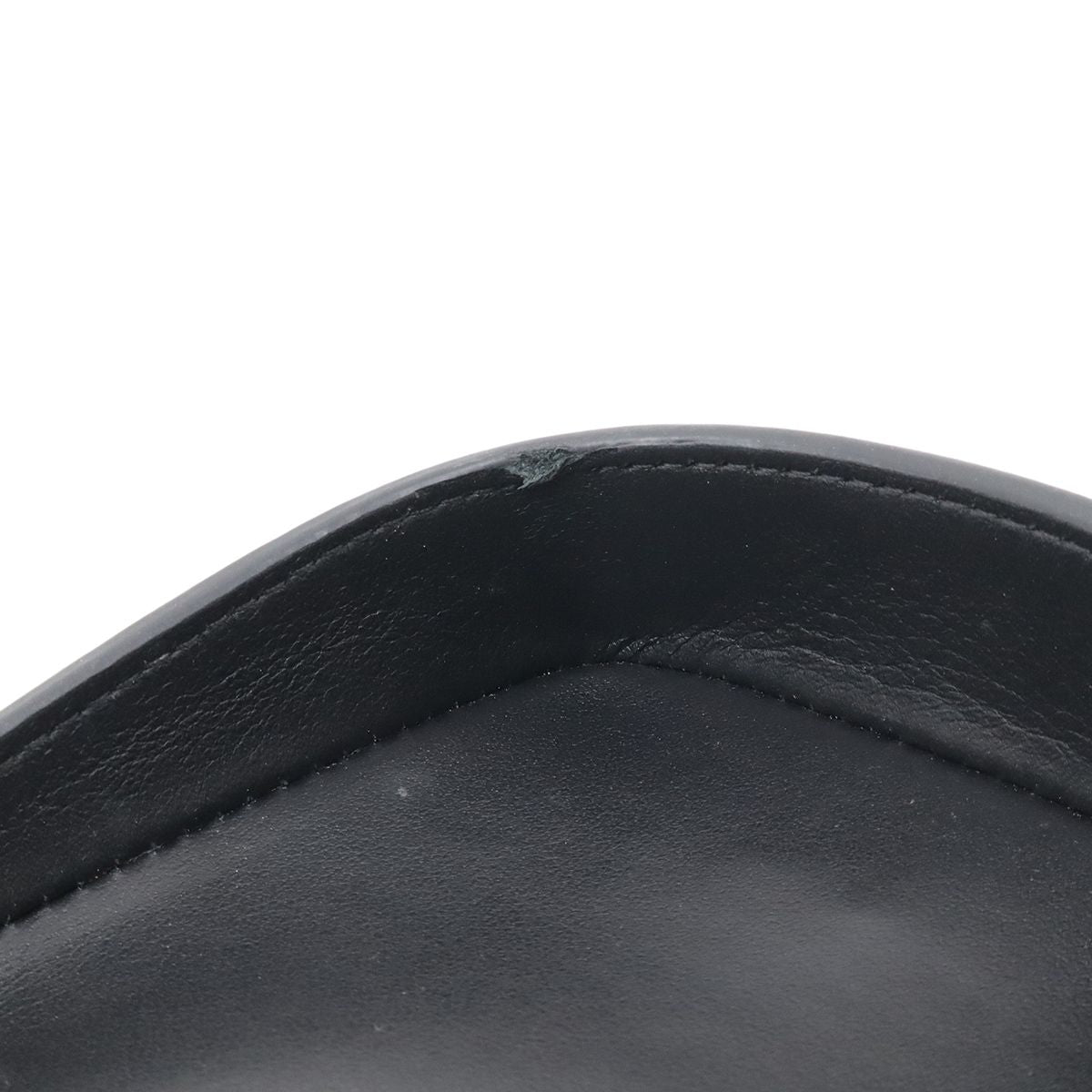 Chanel CC Logo Coin Purse Leather Black — view 9