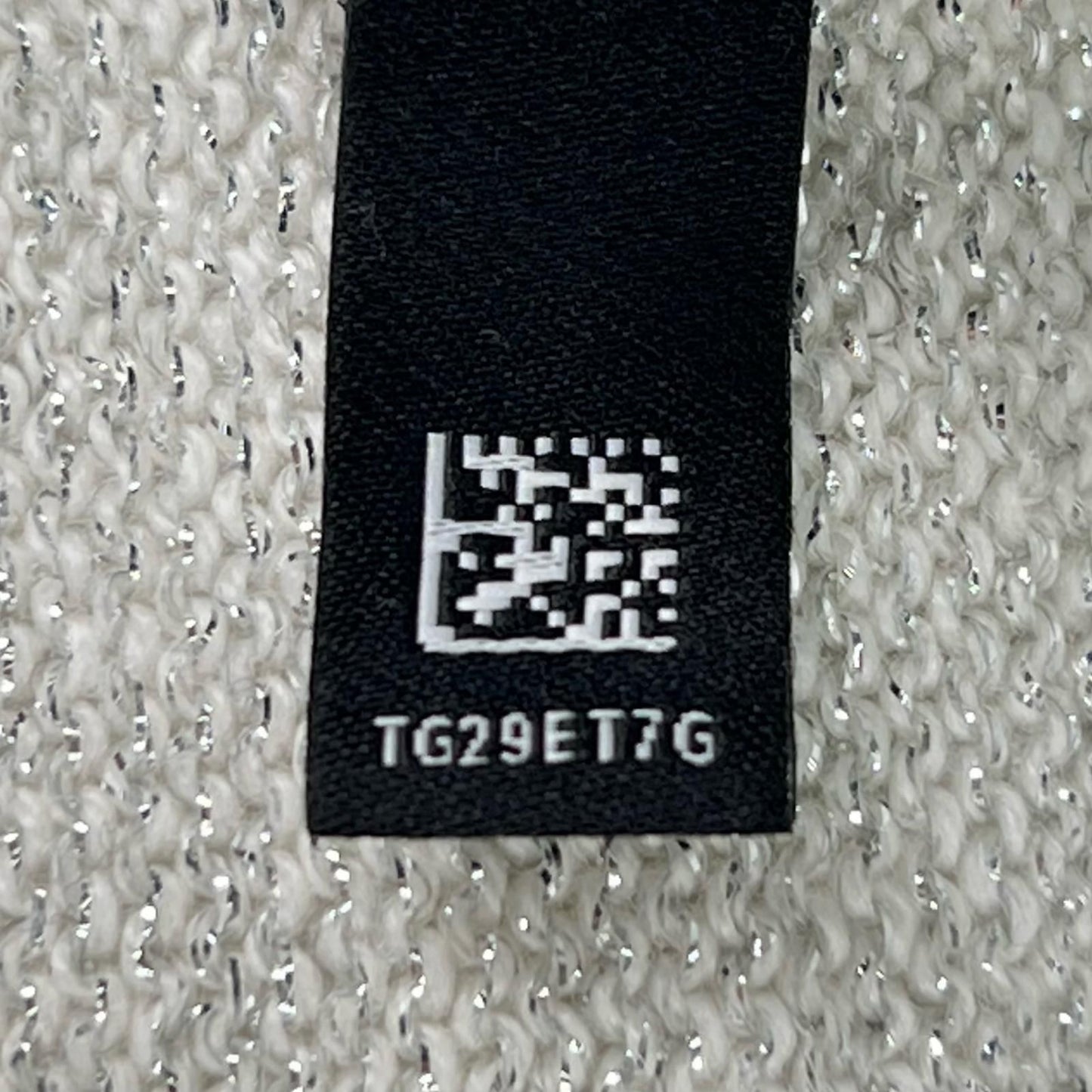 Chanel Cashmere Sequin Decoration Logo Scarf — view 7