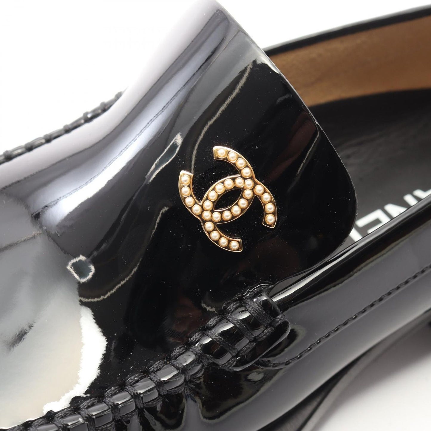Chanel Loafers CC Logo Black Patent Leather — view 7
