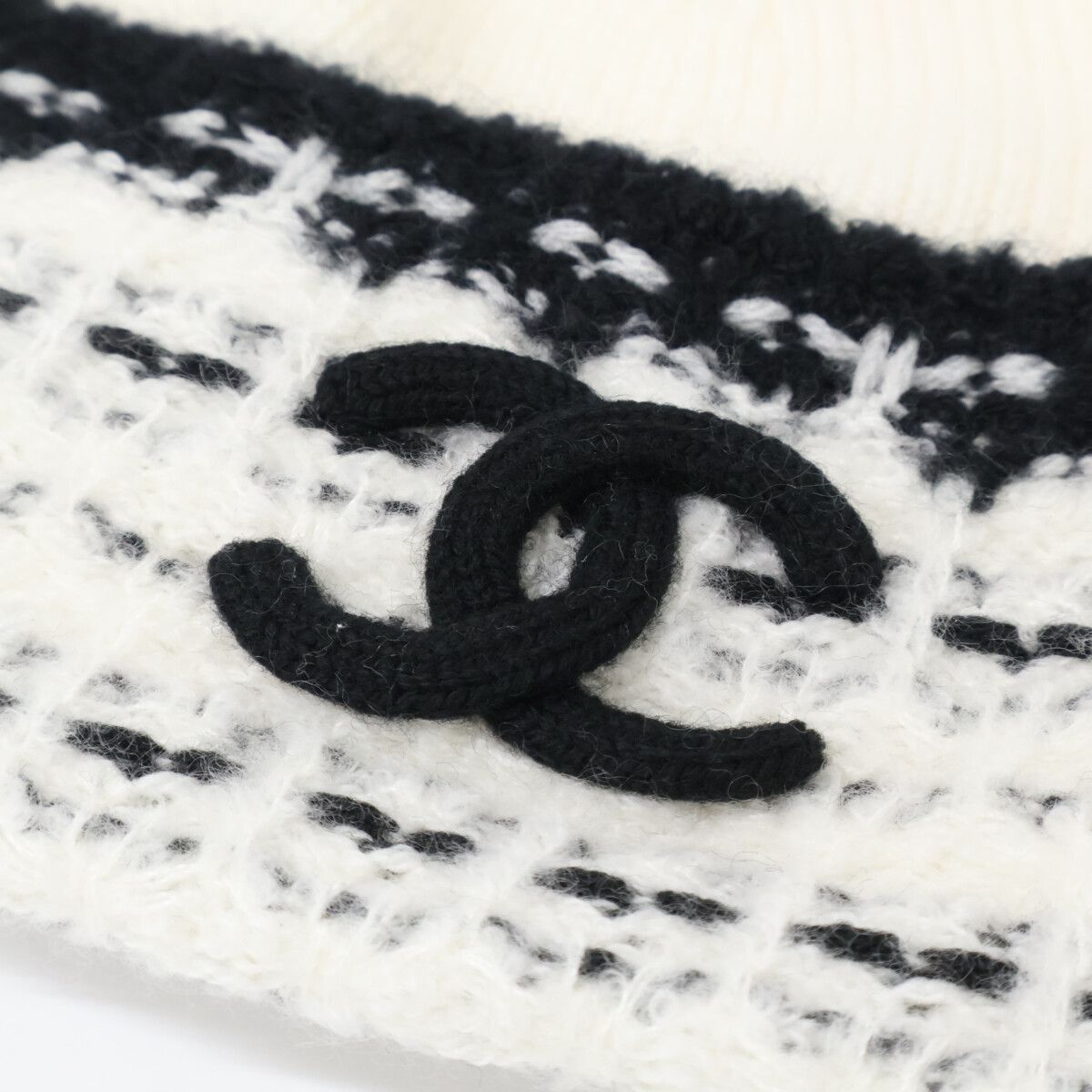 Chanel Like Cashmere Silk Blend CC Logo Knit Cap Beanie Hat — view 9