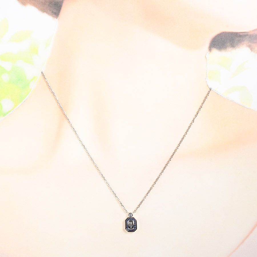 Harry Winston Necklace HW Logo — view 6