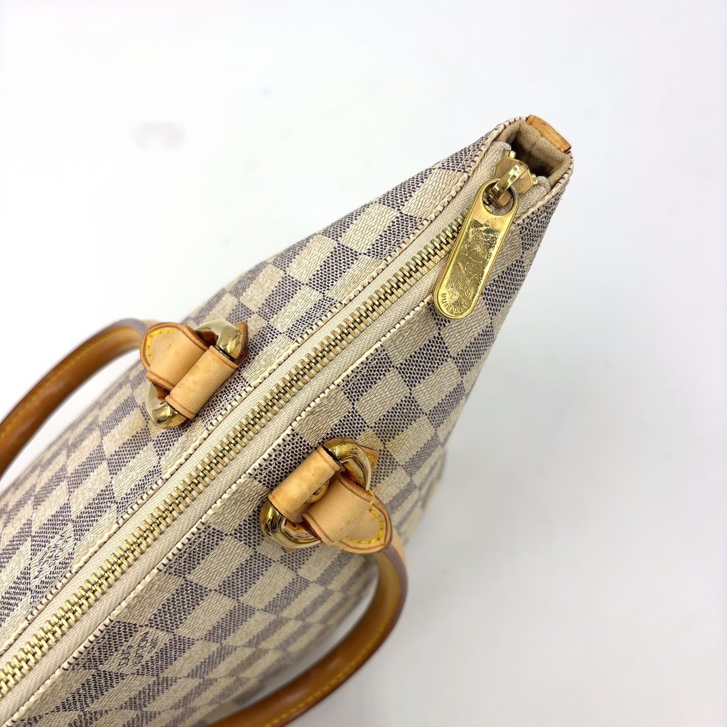Louis Vuitton Saleya PM Damier Azur Leather White Tote Gold — view 9