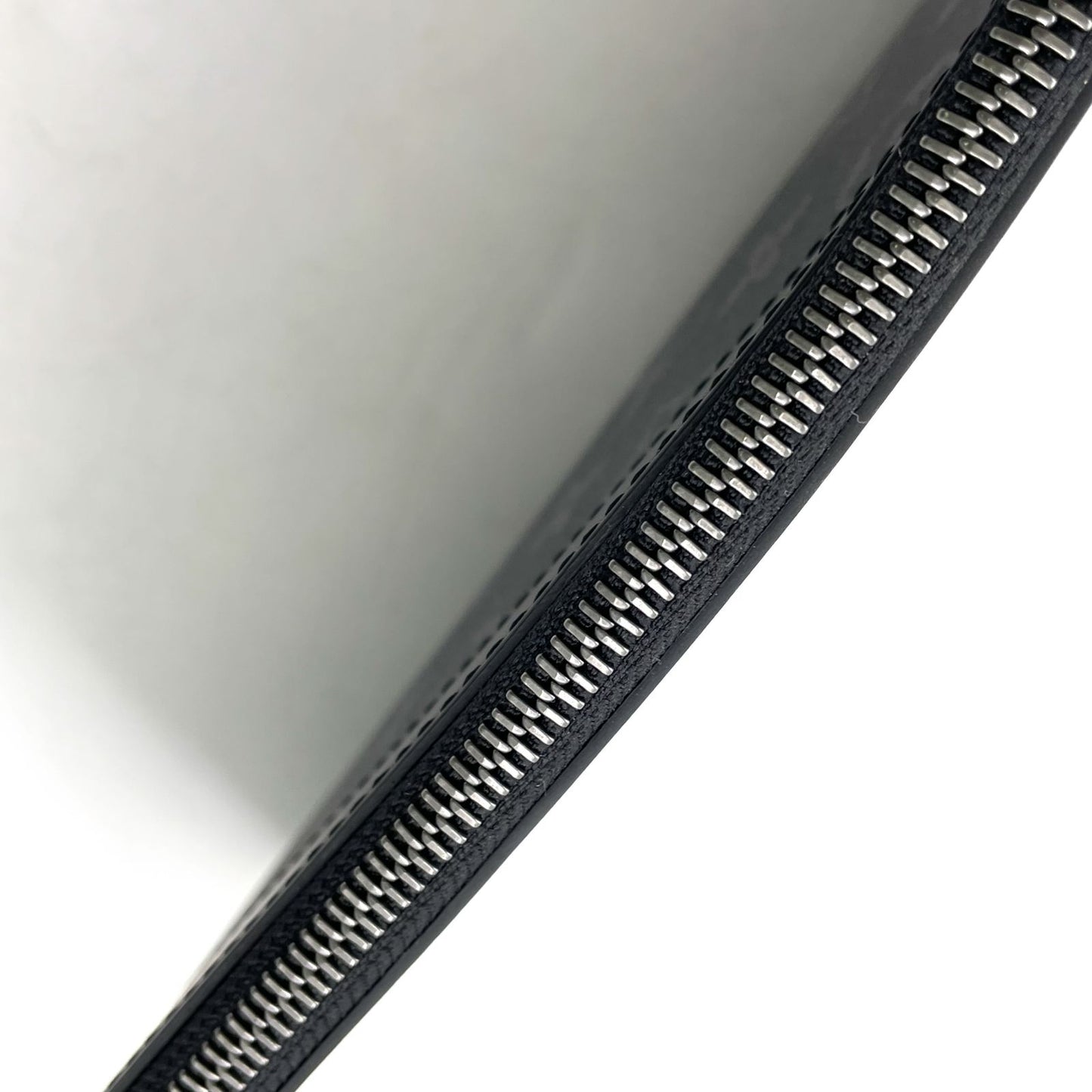 Louis Vuitton Pochette Discovery Monogram Eclipse Leather Black Clutch Silver — view 9