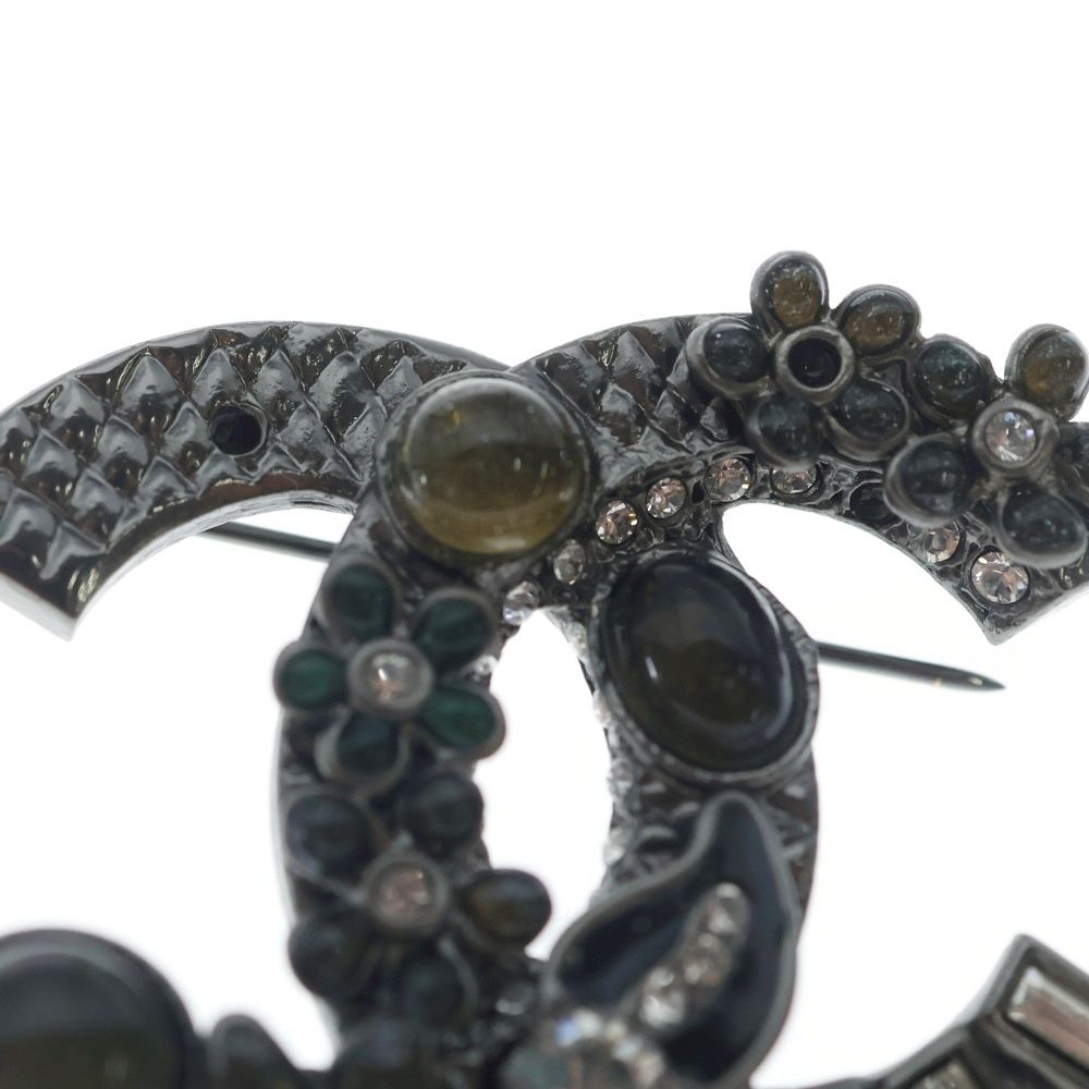 Chanel CC Logo Flower Brooch Pin Badge Metal Resin Line Stone Gunmetal — view 6