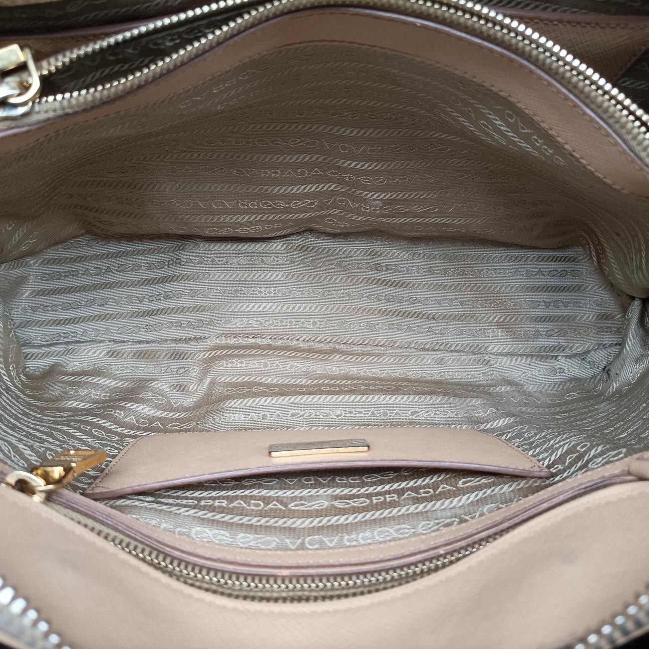 Prada Promenade Beige Saffiano Leather 113 10 Handbag — view 9
