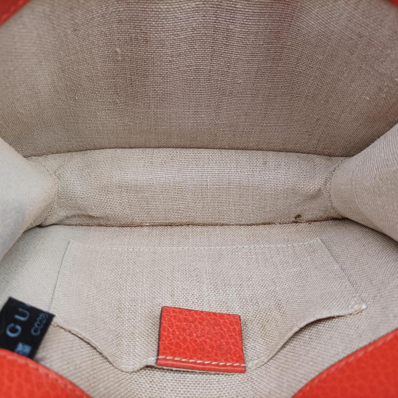 Gucci Interlocking Orange Leather Messenger Bag — view 9