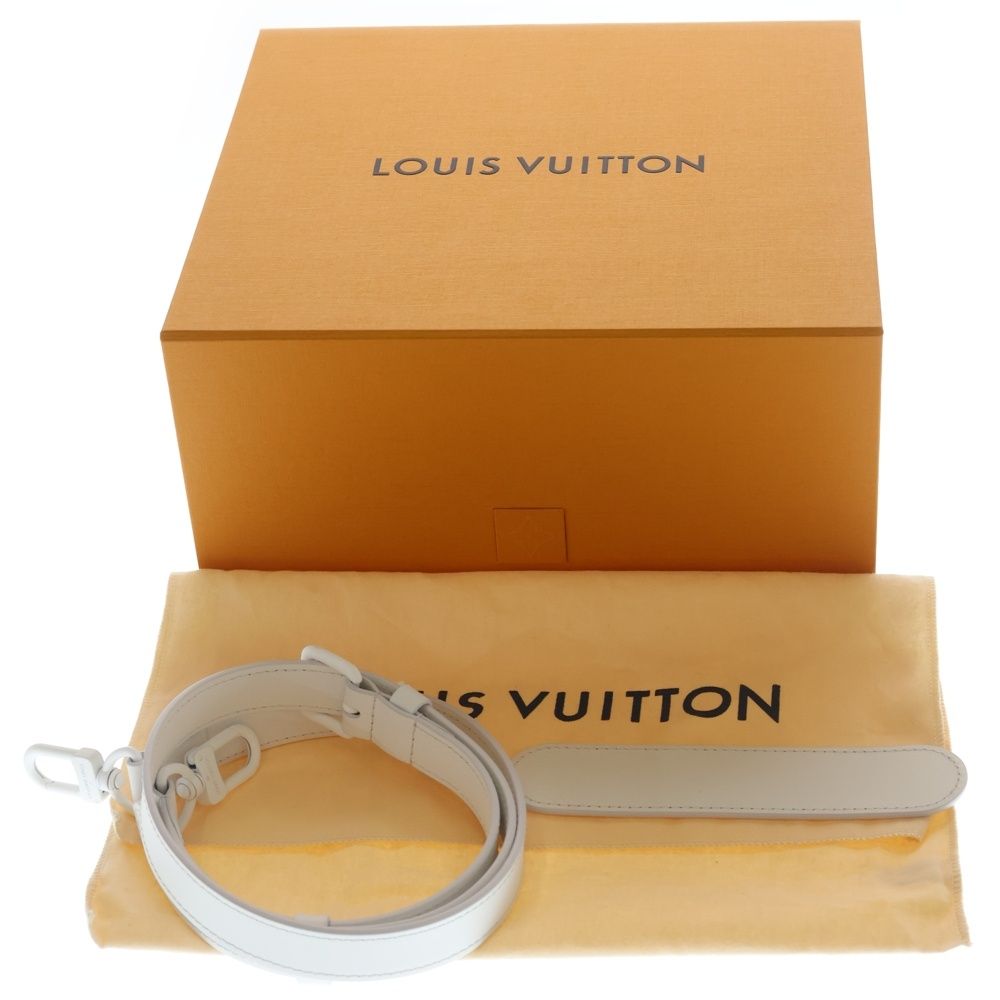 Louis Vuitton LV Ornament Soft Trunk Shoulder Bag Chain White Leather — view 6