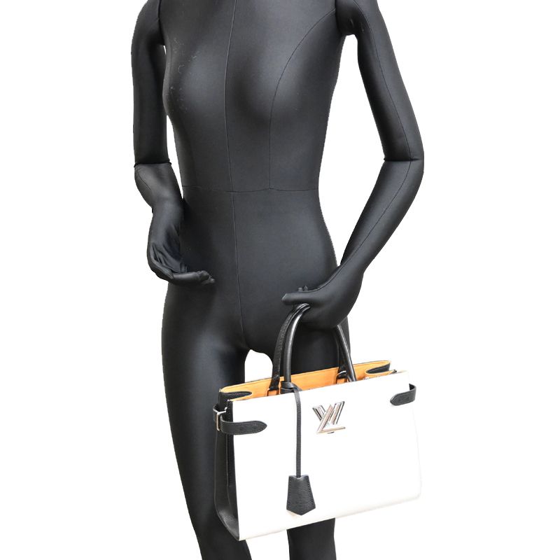 Louis Vuitton Handbag White — view 9