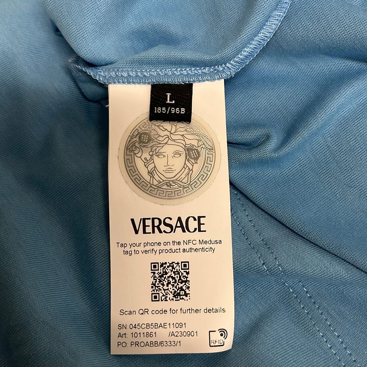 Versace Short Sleeve T-Shirt L Light Blue Black Crew Neck Medusa — view 5