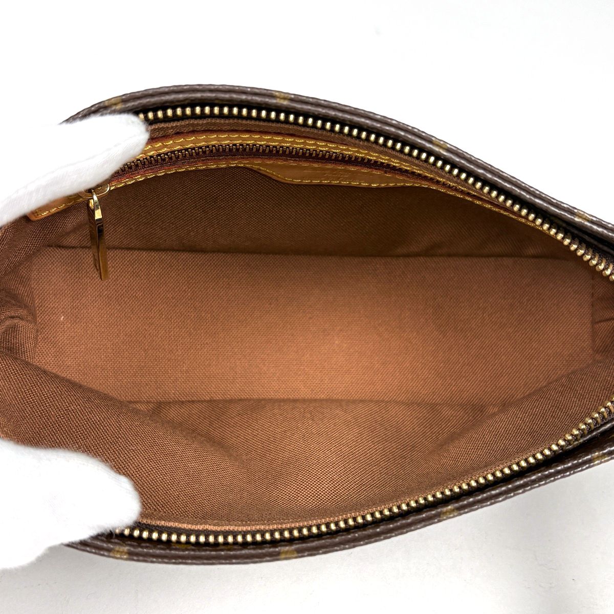 Louis Vuitton Trotteur Pochette Shoulder Bag Monogram Brown — view 8