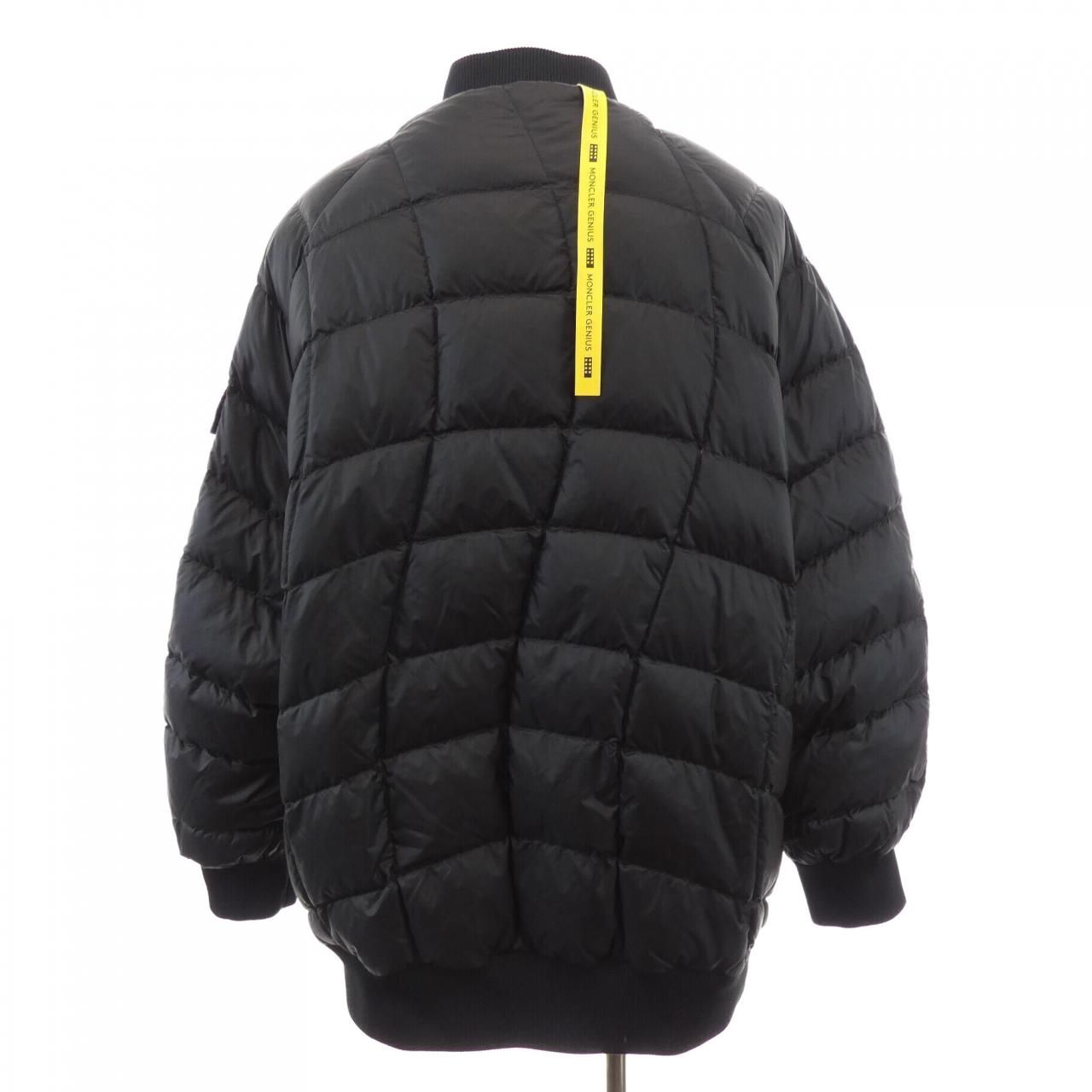 Moncler Genius Seelos Down Jacket — view 9
