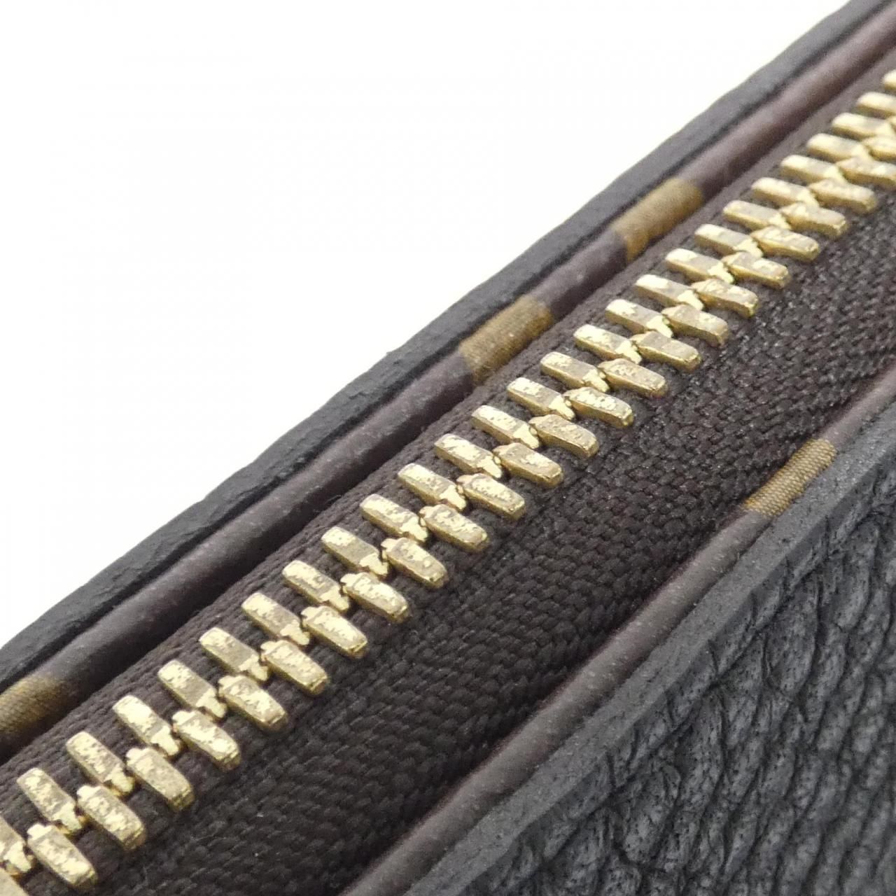 Louis Vuitton Monogram Retiro Bag — view 9