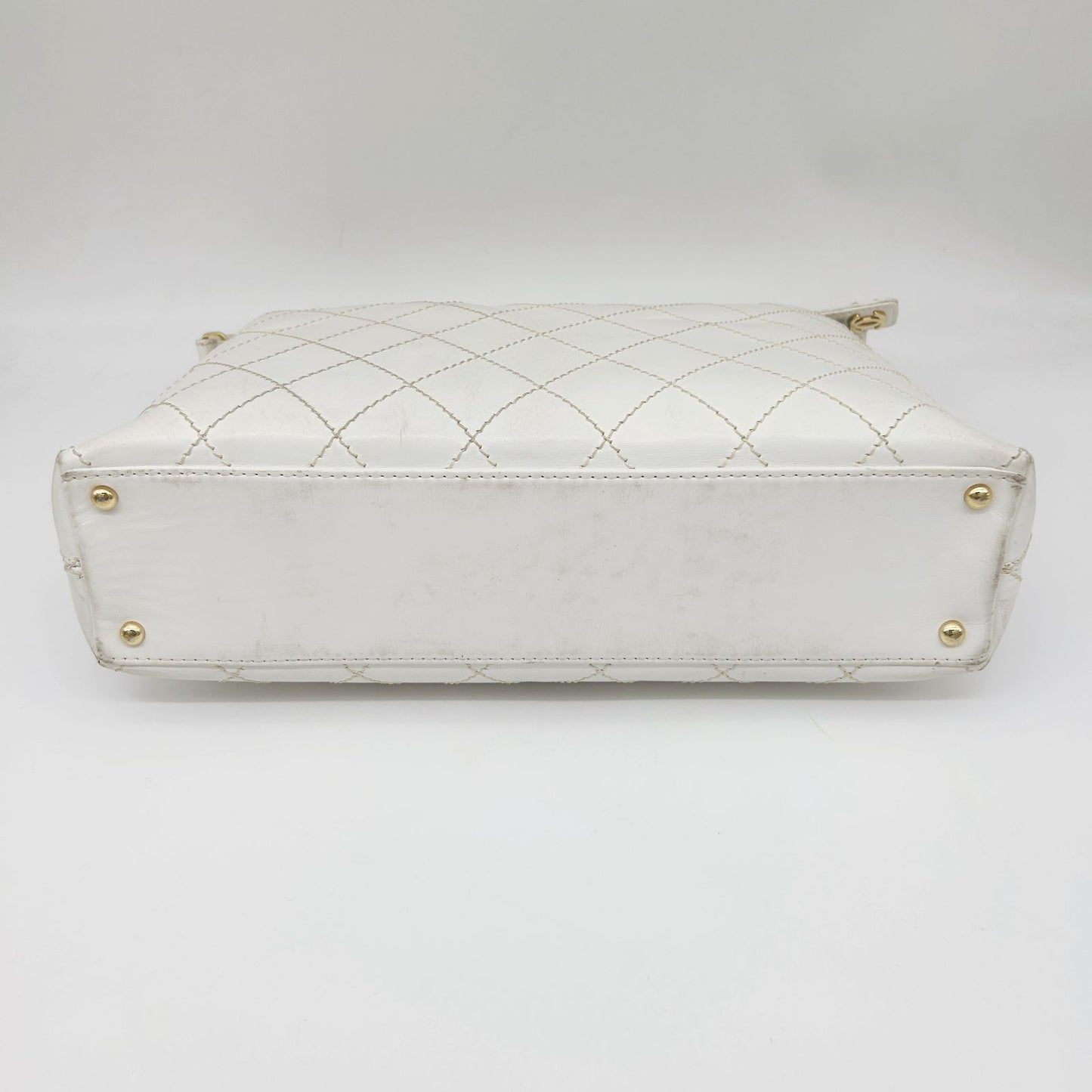 Chanel Wild Stitch Shoulder Bag — view 9