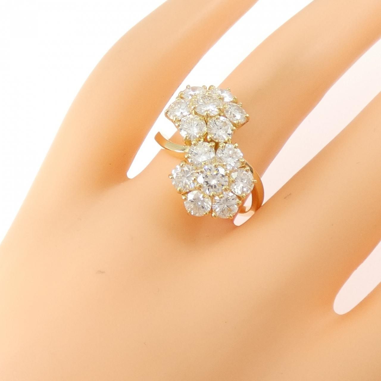 Van Cleef & Arpels Vintage Fleurette Ring — view 5