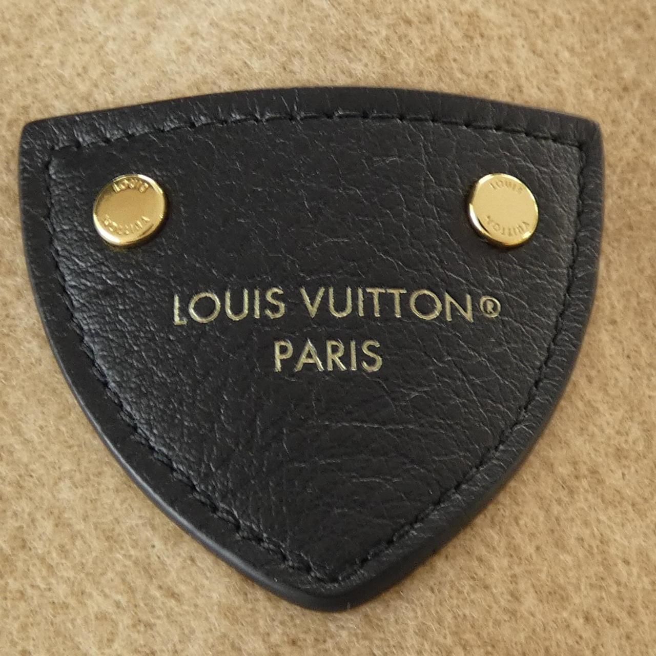 Louis Vuitton Belted Double Face Dead Wrap Coat — view 9