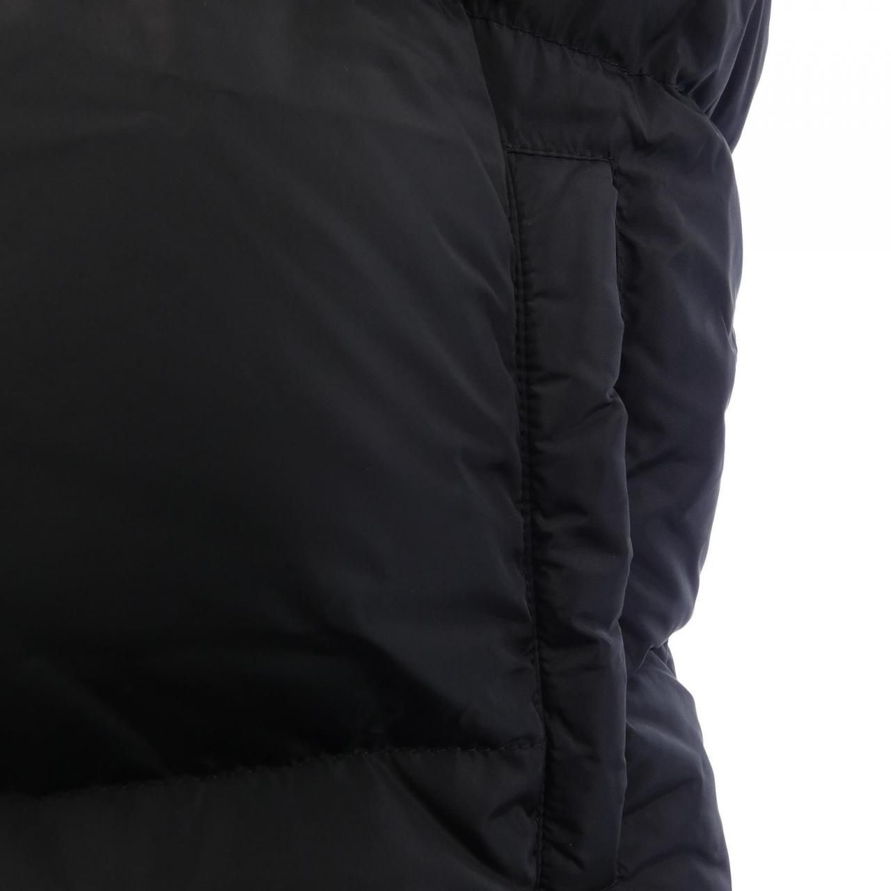 Moncler Avord Down Jacket Vest — view 8