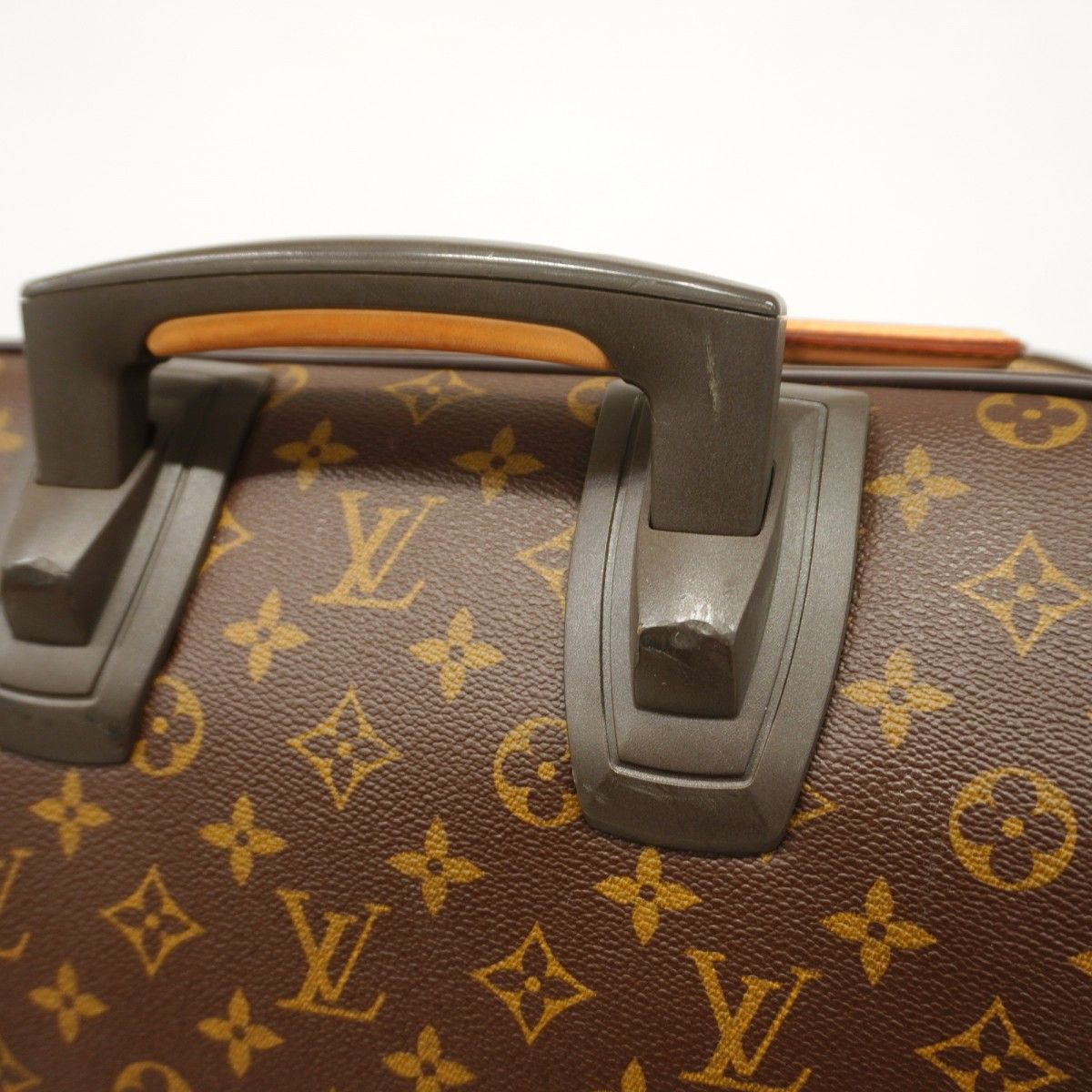 Louis Vuitton Travel Bag Monogram Pegase 55 Brown — view 9