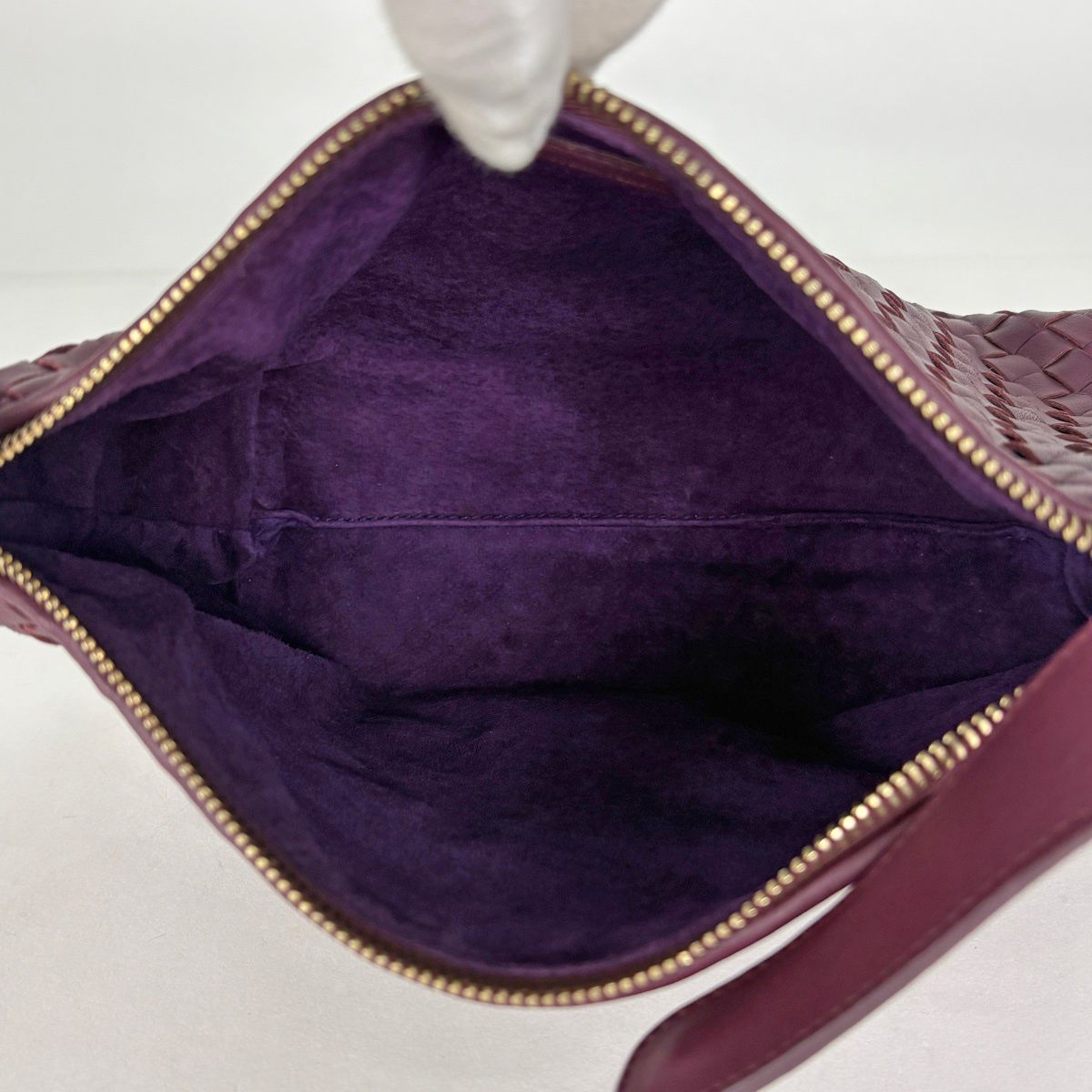 Bottega Veneta Intrecciato Handbag Pouch Leather Bordeaux — view 6