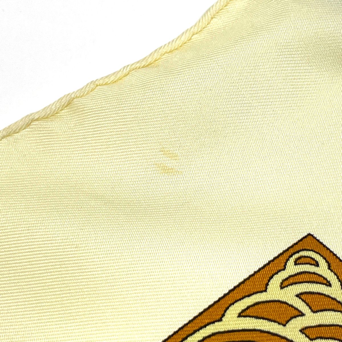 Hermes Carre 90 les Legendes de L'arbre Wood Legend Scarf Silk Yellow Multicolor — view 4