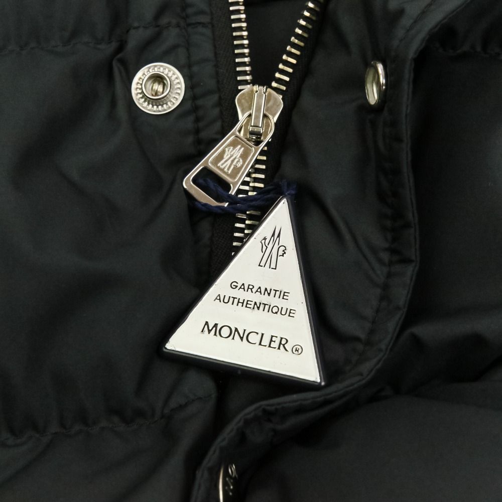 Moncler Ventoux Leather Sleeve Down Jacket Bomber 1 Black White — view 9