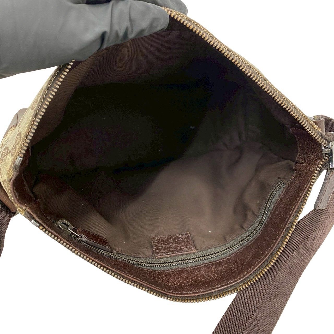 Gucci GG Canvas Leather Shoulder Bag Pochette Crossbody Cross Brown — view 9