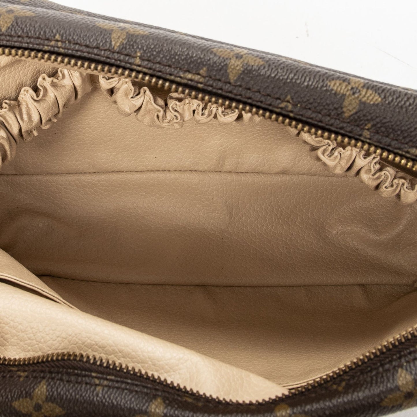 Louis Vuitton Toiletries Pouch Brown Monogram Canvas — view 9