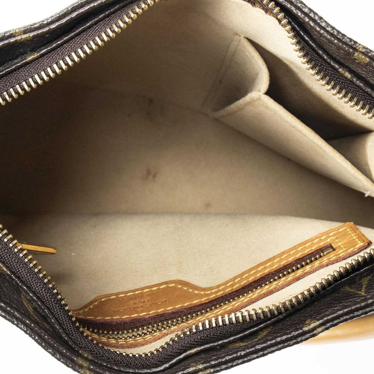 Louis Vuitton Brown Monogram Canvas Messenger Bag — view 9