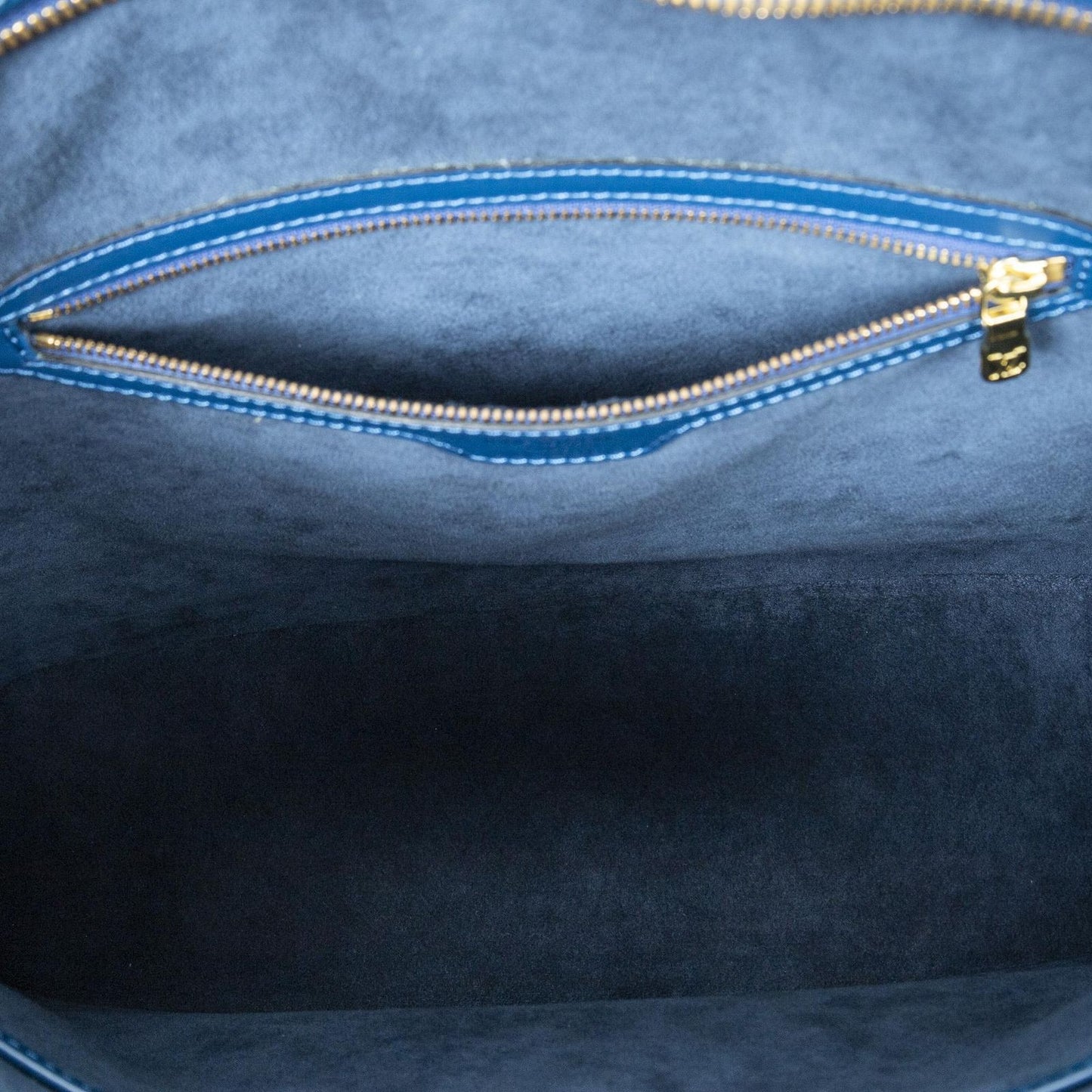 Louis Vuitton Ryu Sac Blue Epi Messenger Bag — view 9