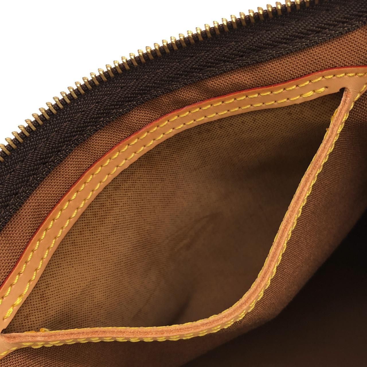 Louis Vuitton Monogram Speedy 40 cm Boston Bag — view 9