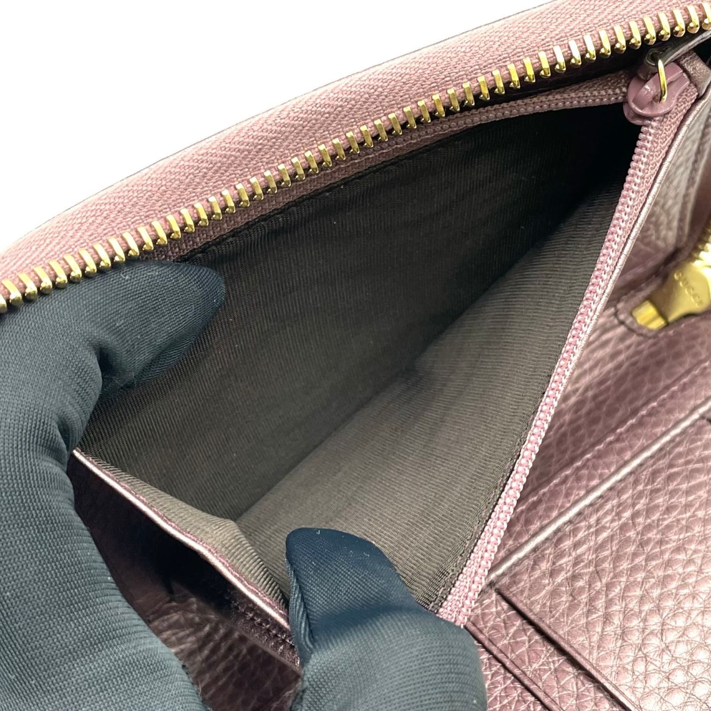 Gucci Interlocking Soho Bifold Leather Purple Wallet Gold — view 9