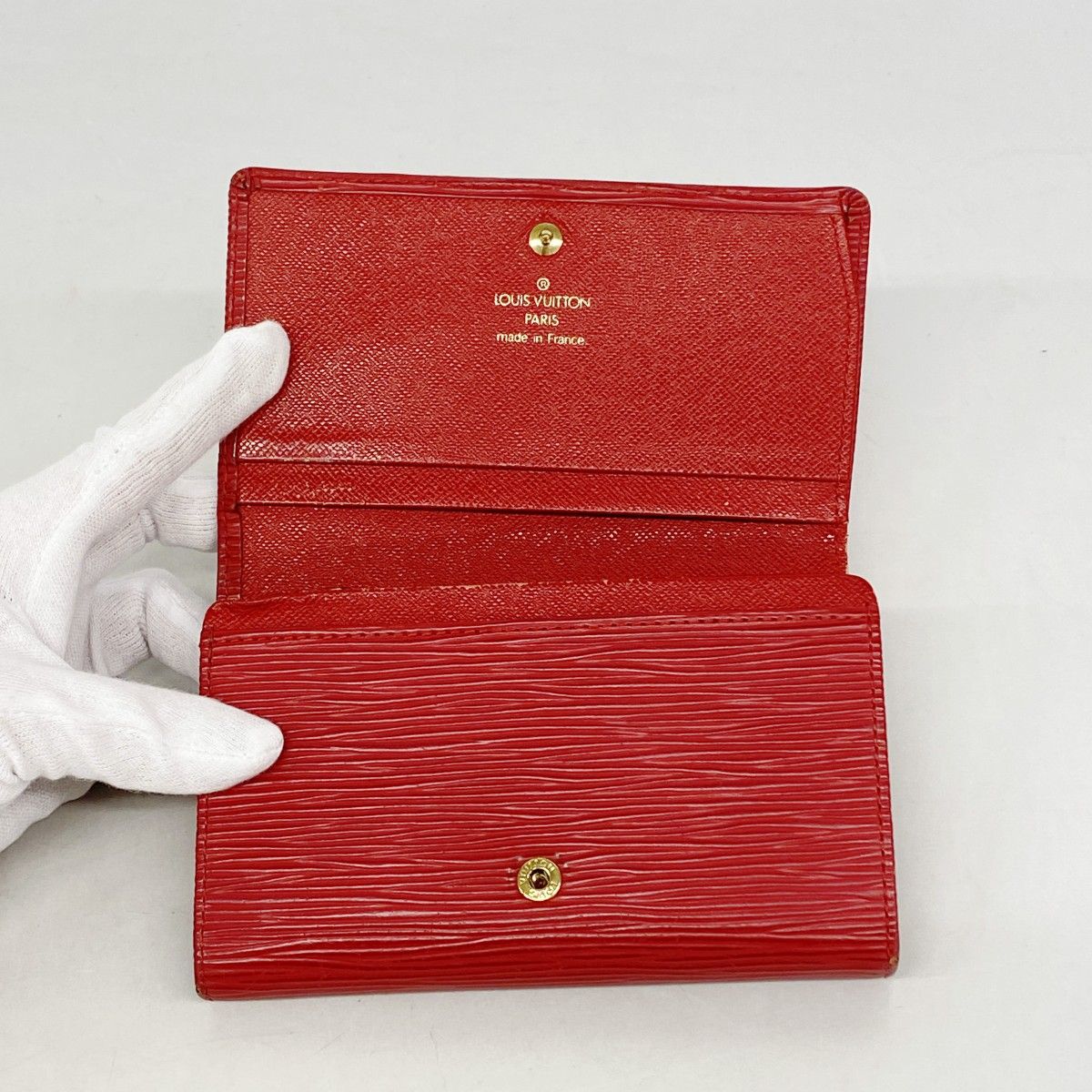 Louis Vuitton Wallet Epi Porte-Monnaie Viennois Tresor Castilian Red — view 9