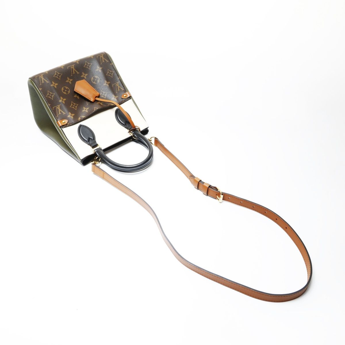 Louis Vuitton Shoulder Bag Monogram Fold Tote PM — view 9