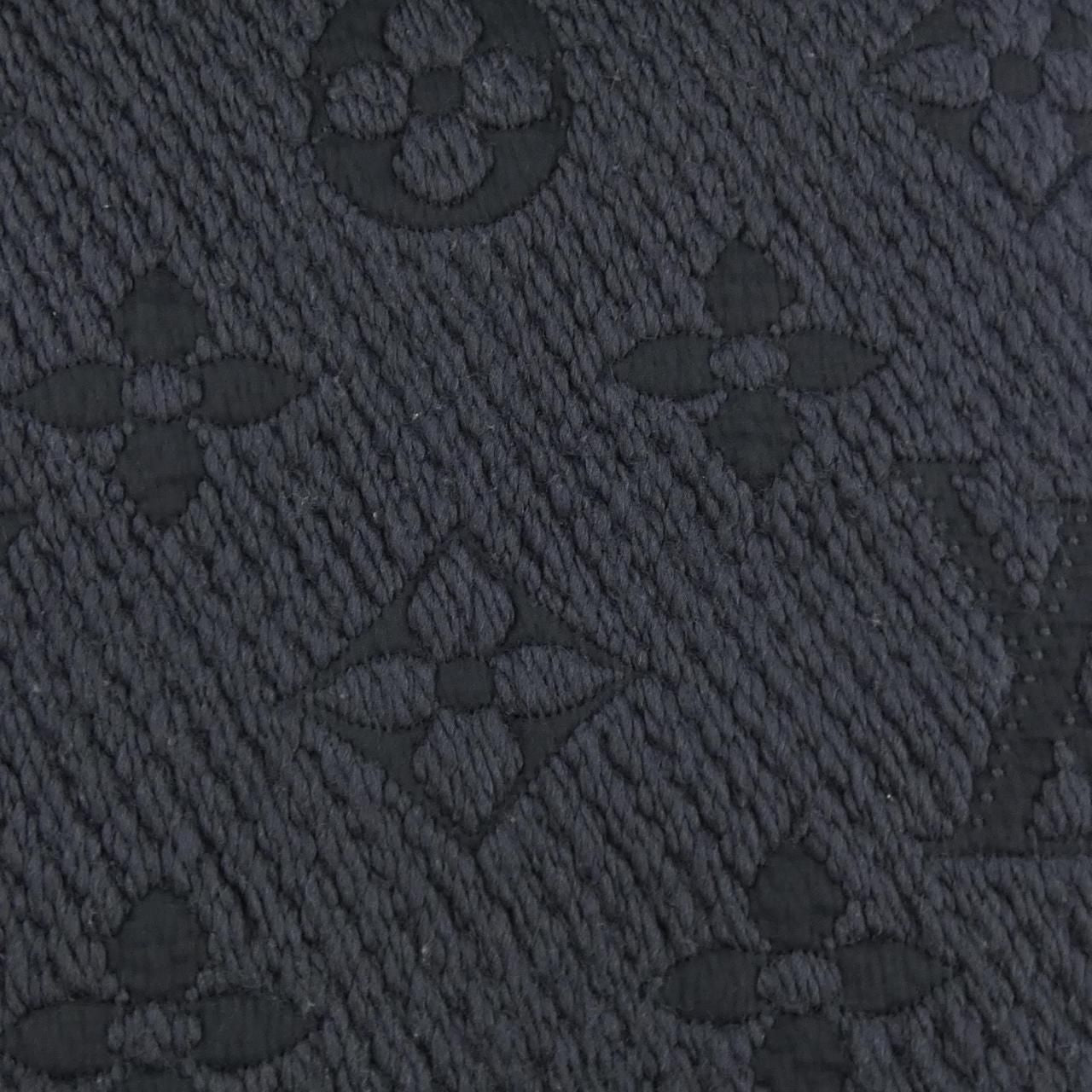 Louis Vuitton Echarpe Logo Mania Scarf — view 4