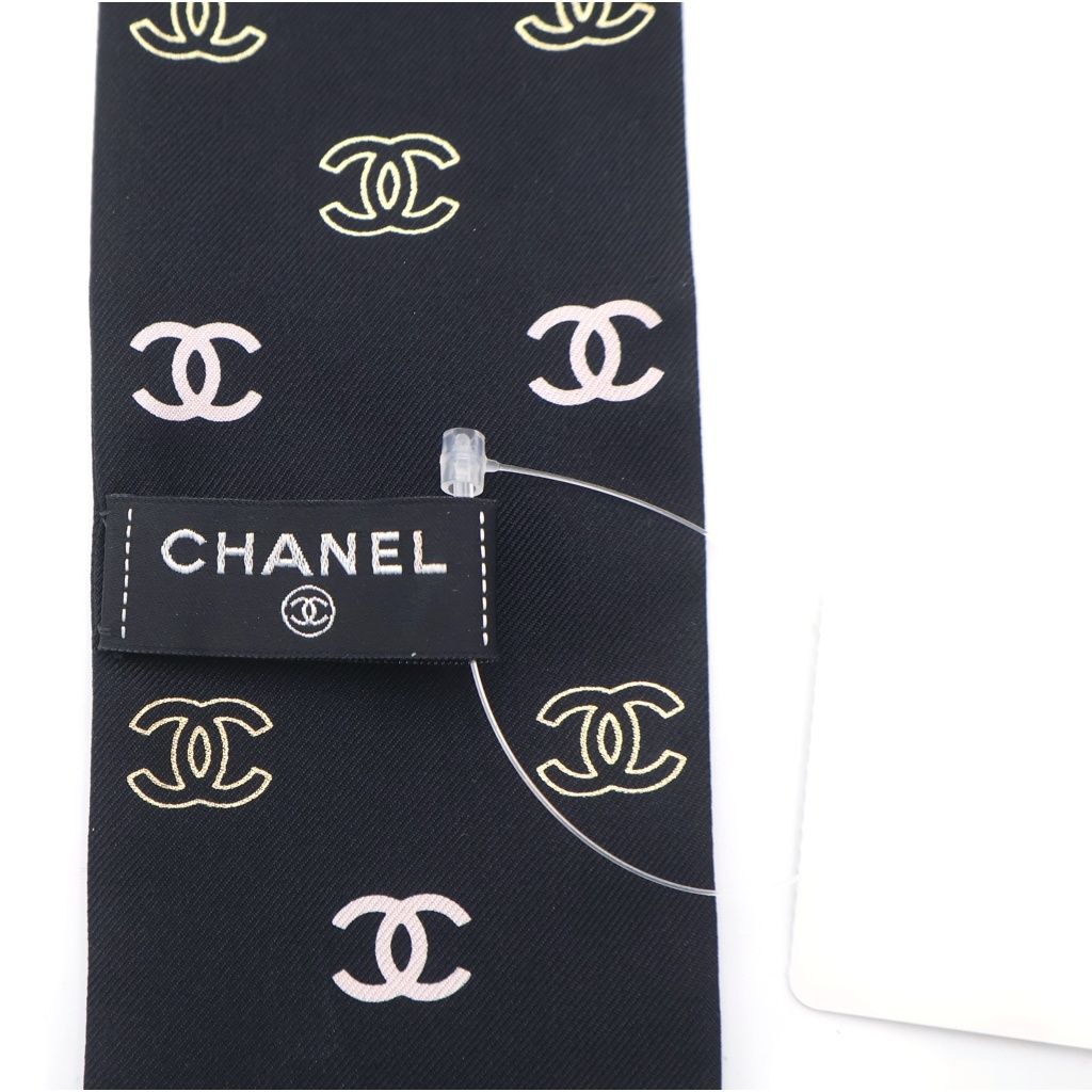 Chanel CC Logo Clover Silk Twill Scarf Black Pink — view 6