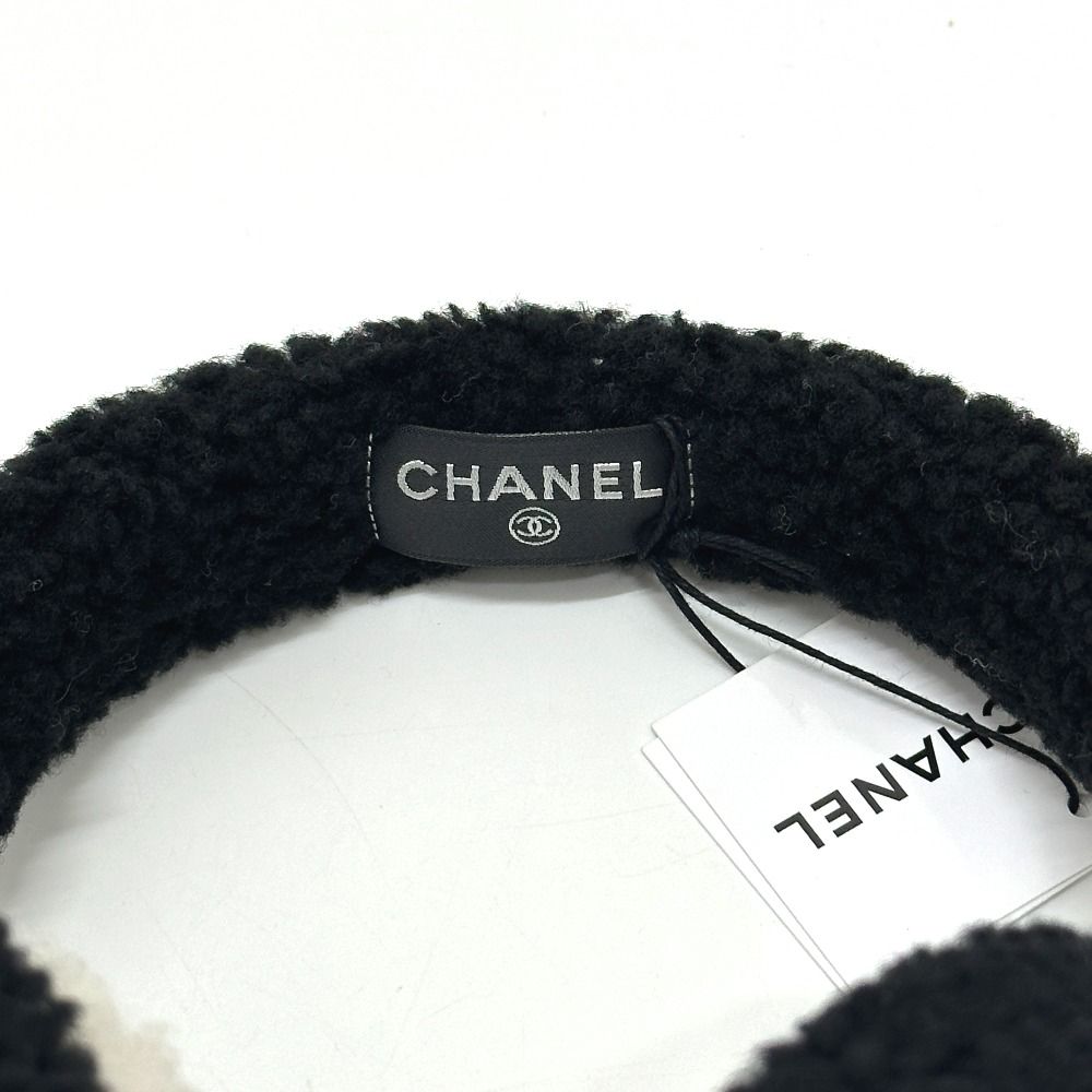 Chanel Ear Muffs Jumbo CC Logo Fur Black Shoulder Bag — view 4
