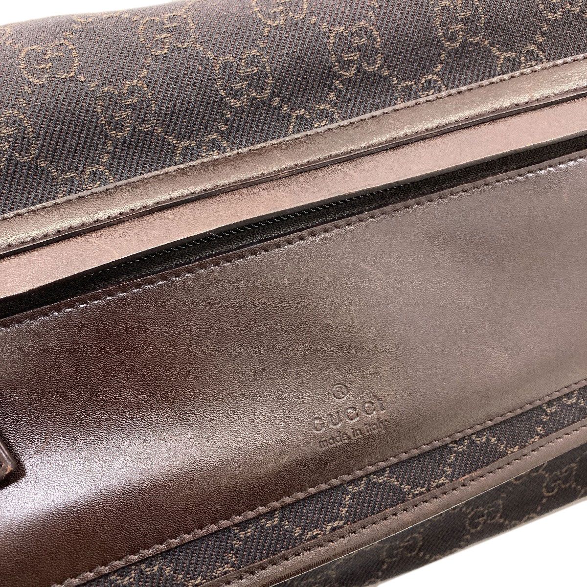 Gucci GG Shoulder Bag Canvas — view 9