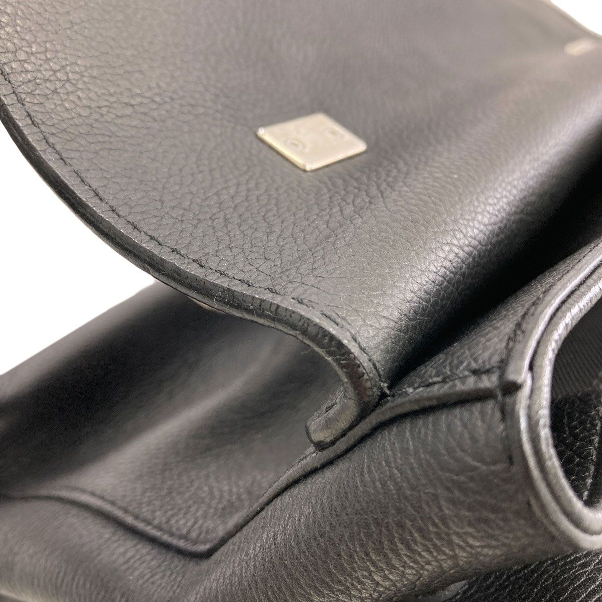 Louis Vuitton Lockme Cartable Handbag Calf — view 9