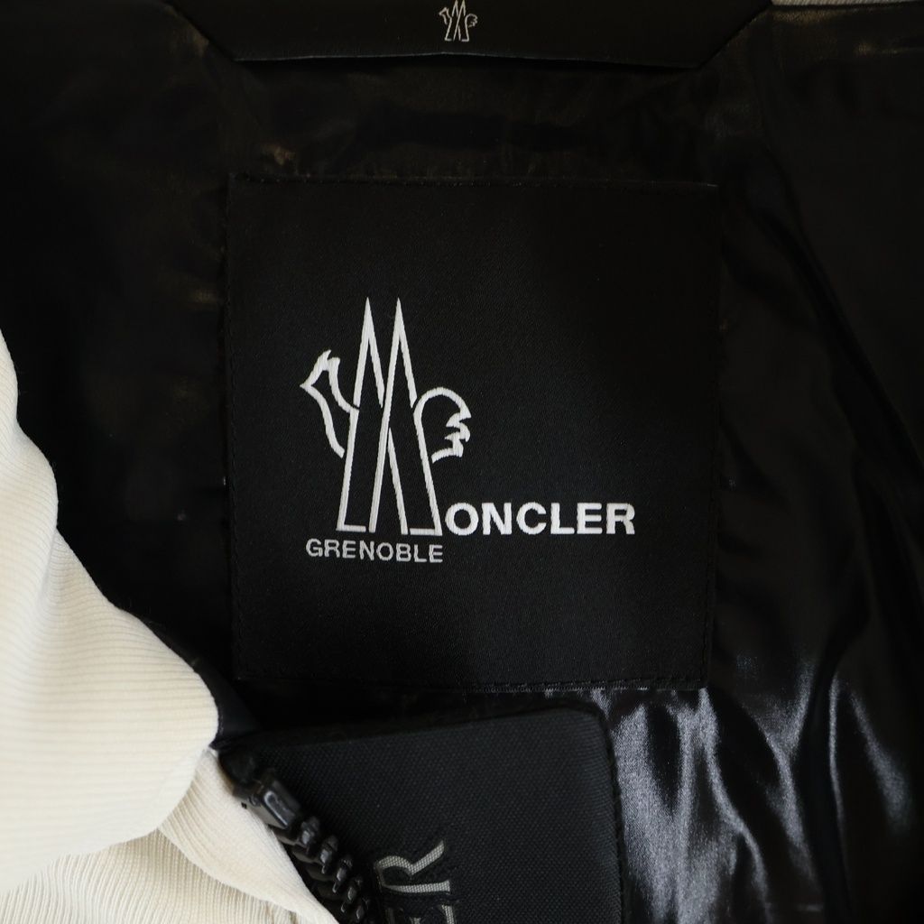 Moncler Courmayeur Knit Cut Replacement Zip Up Jacket Ivory — view 8