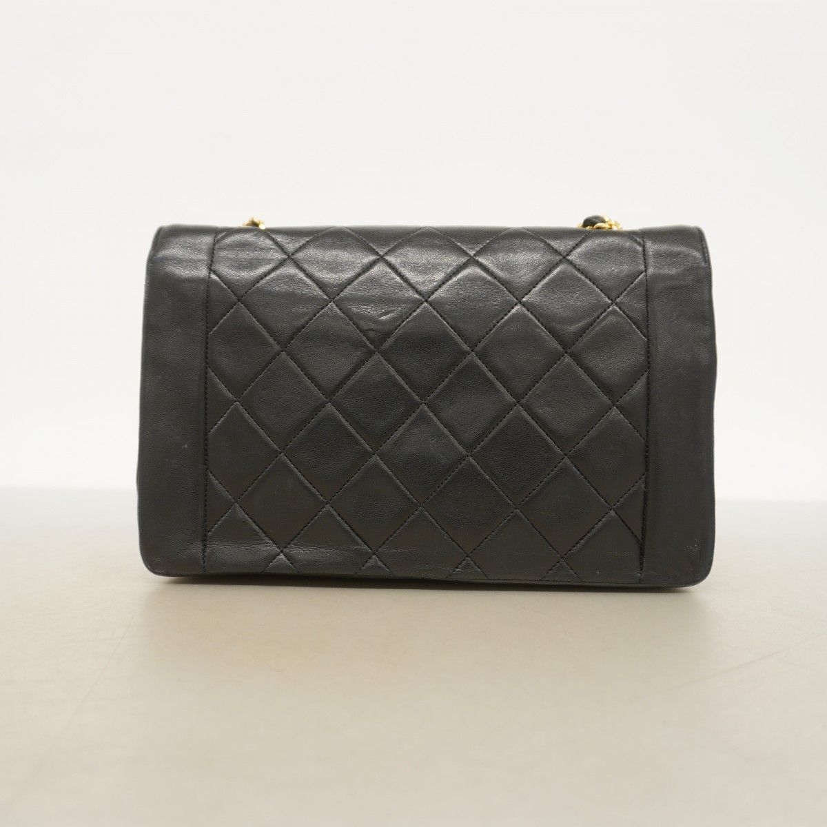Chanel Shoulder Bag Diana Lambskin Black Gold — view 9