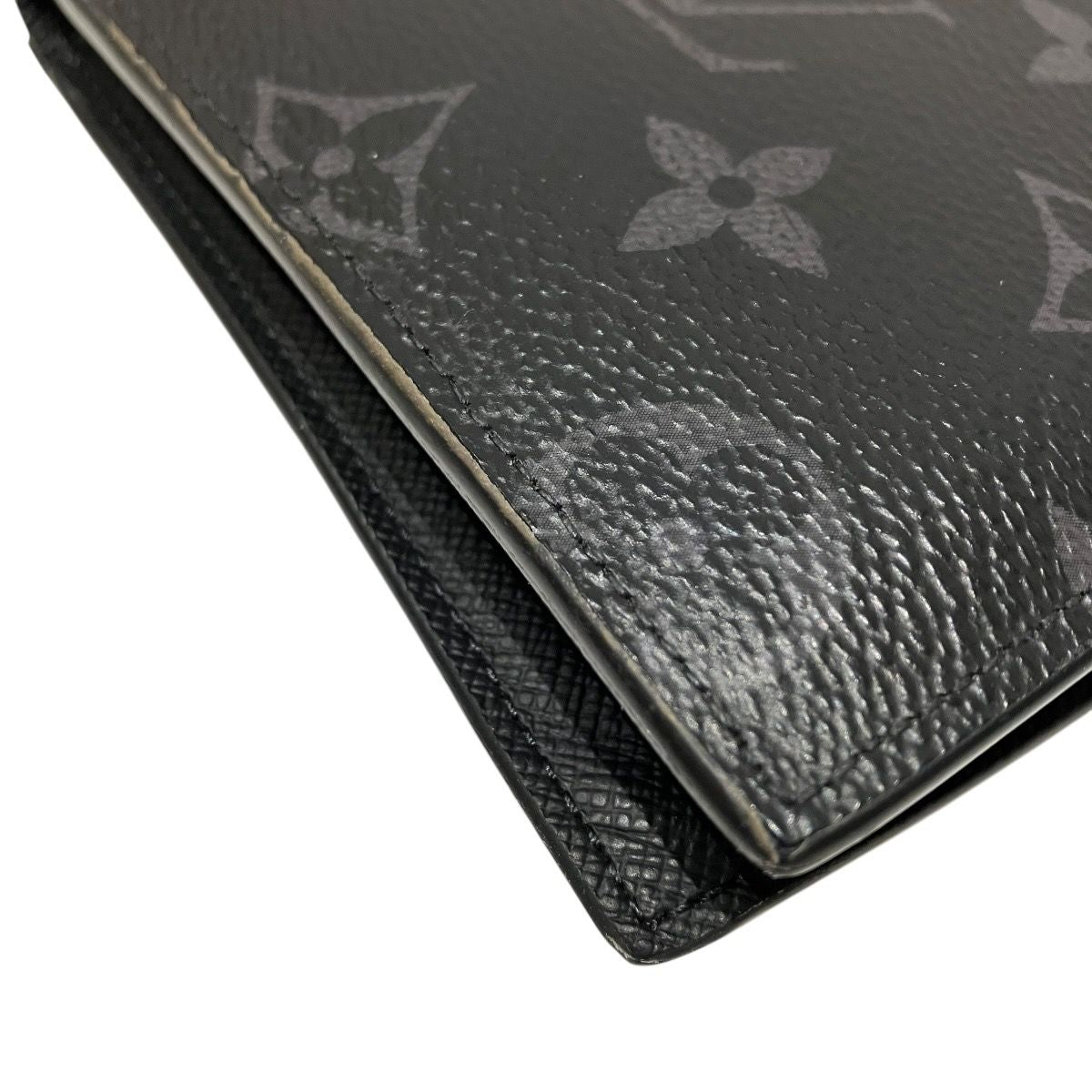 Louis Vuitton Portefeuille Marco NM Monogram Eclipse Bifold Wallet Canvas — view 9