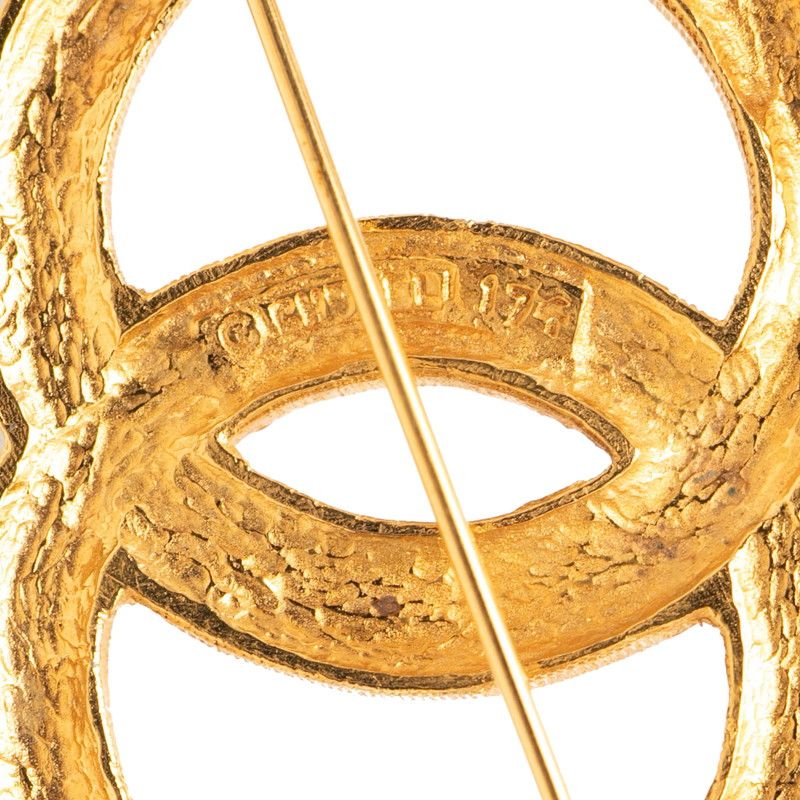 Chanel CC Logo Brooch Gold Plated Line Stone — view 3