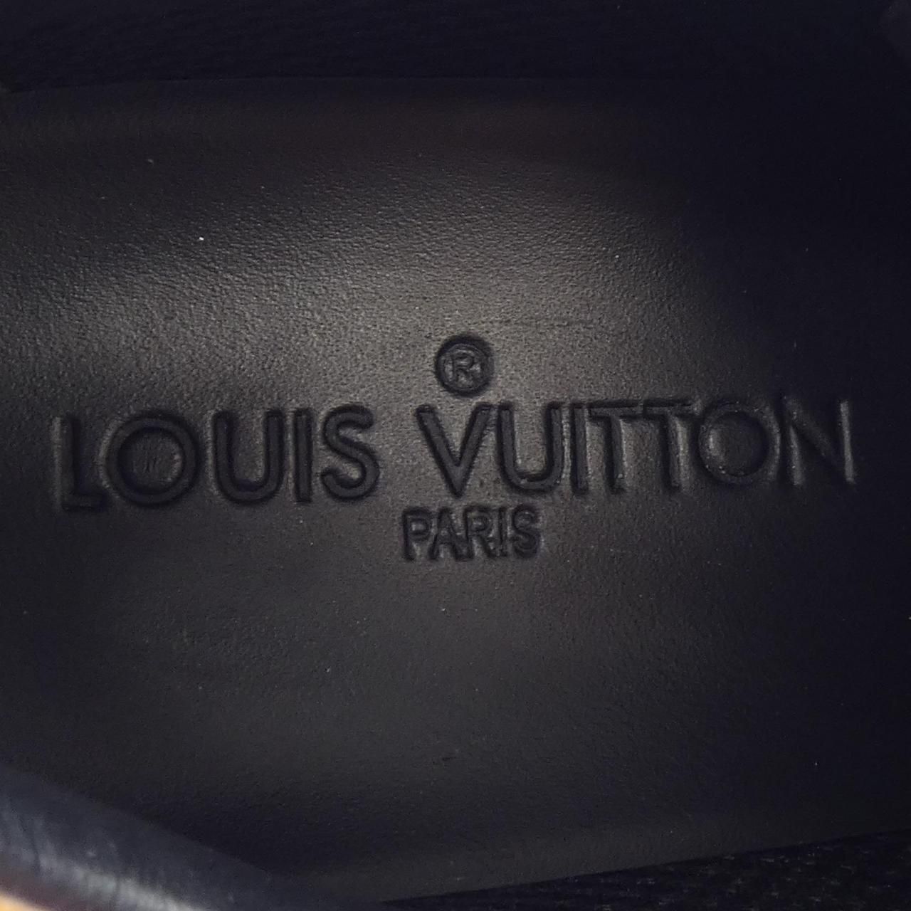 Louis Vuitton Sneakers Black — view 6